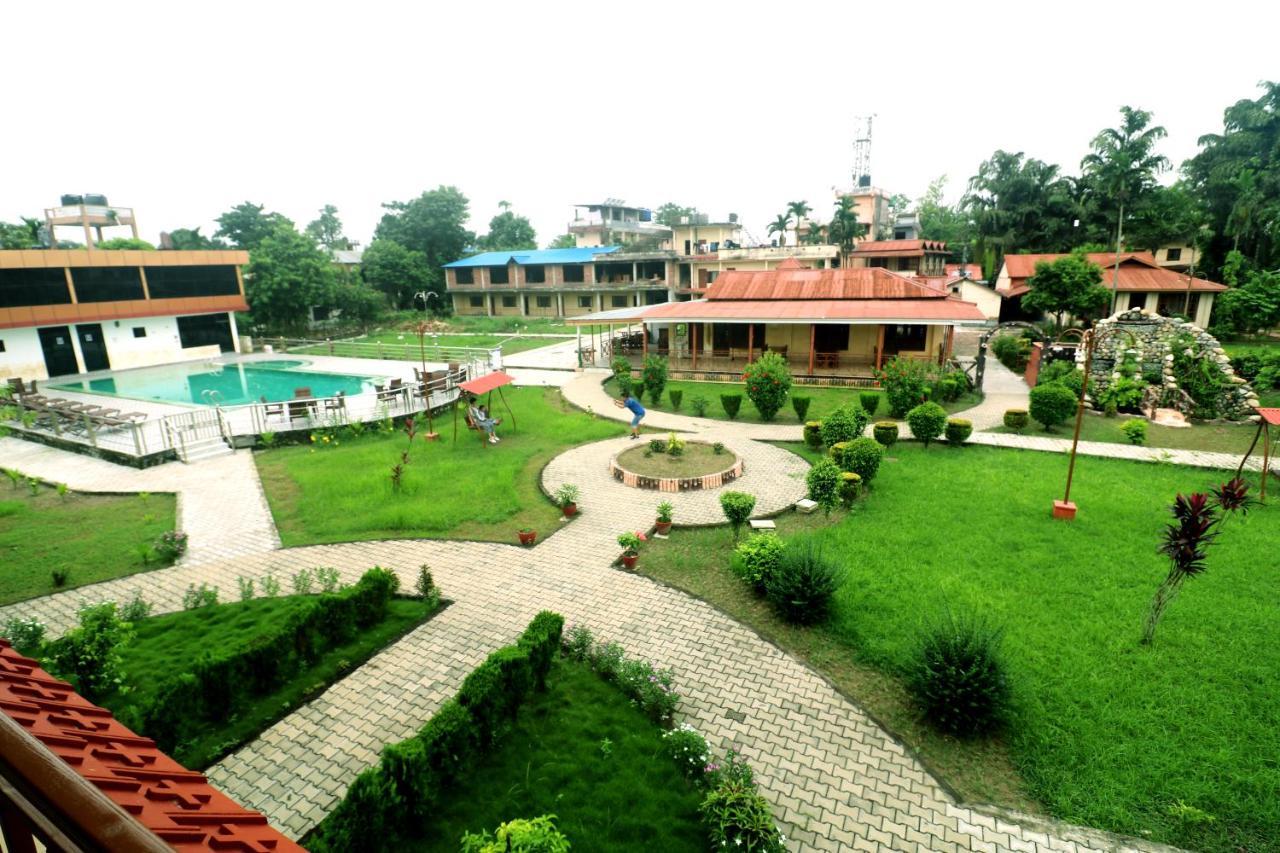 Hotel Wildlife Camp Саураха Екстер'єр фото