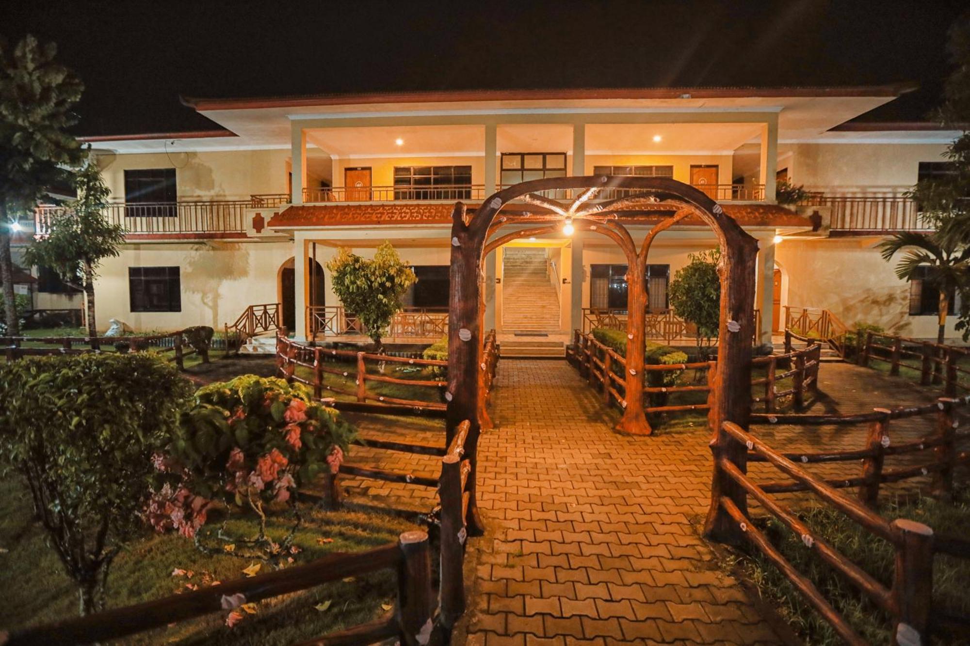 Hotel Wildlife Camp Саураха Екстер'єр фото