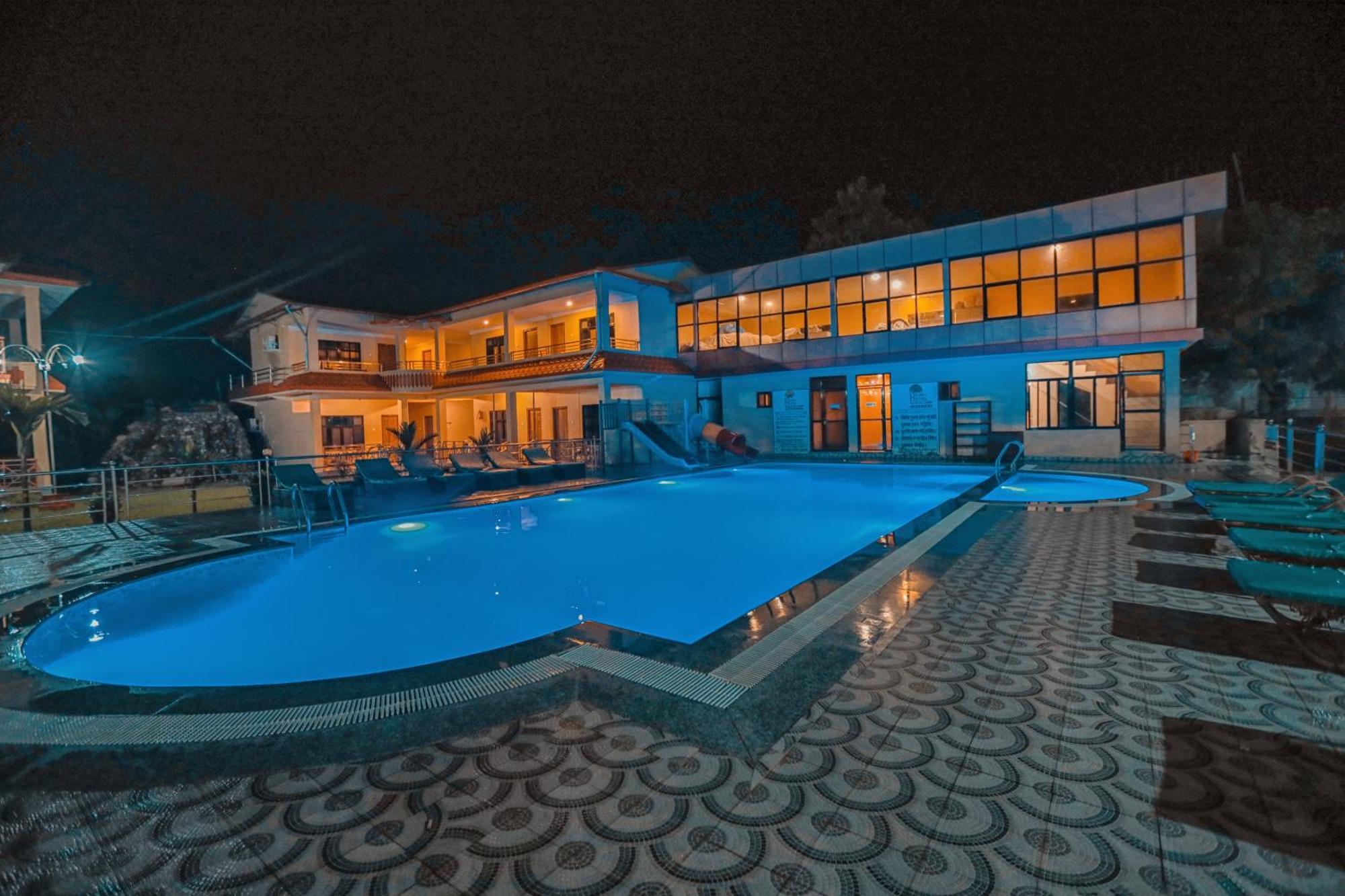 Hotel Wildlife Camp Саураха Екстер'єр фото