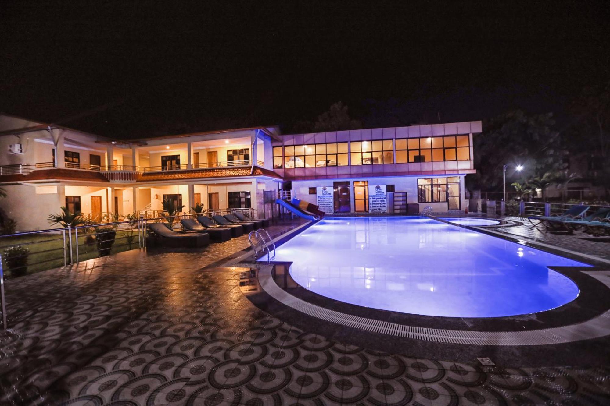 Hotel Wildlife Camp Саураха Екстер'єр фото