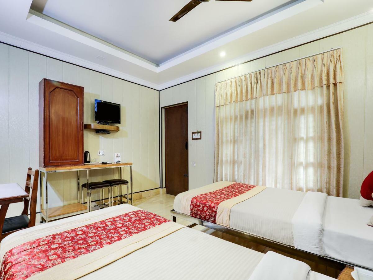 Hotel Wildlife Camp Саураха Екстер'єр фото