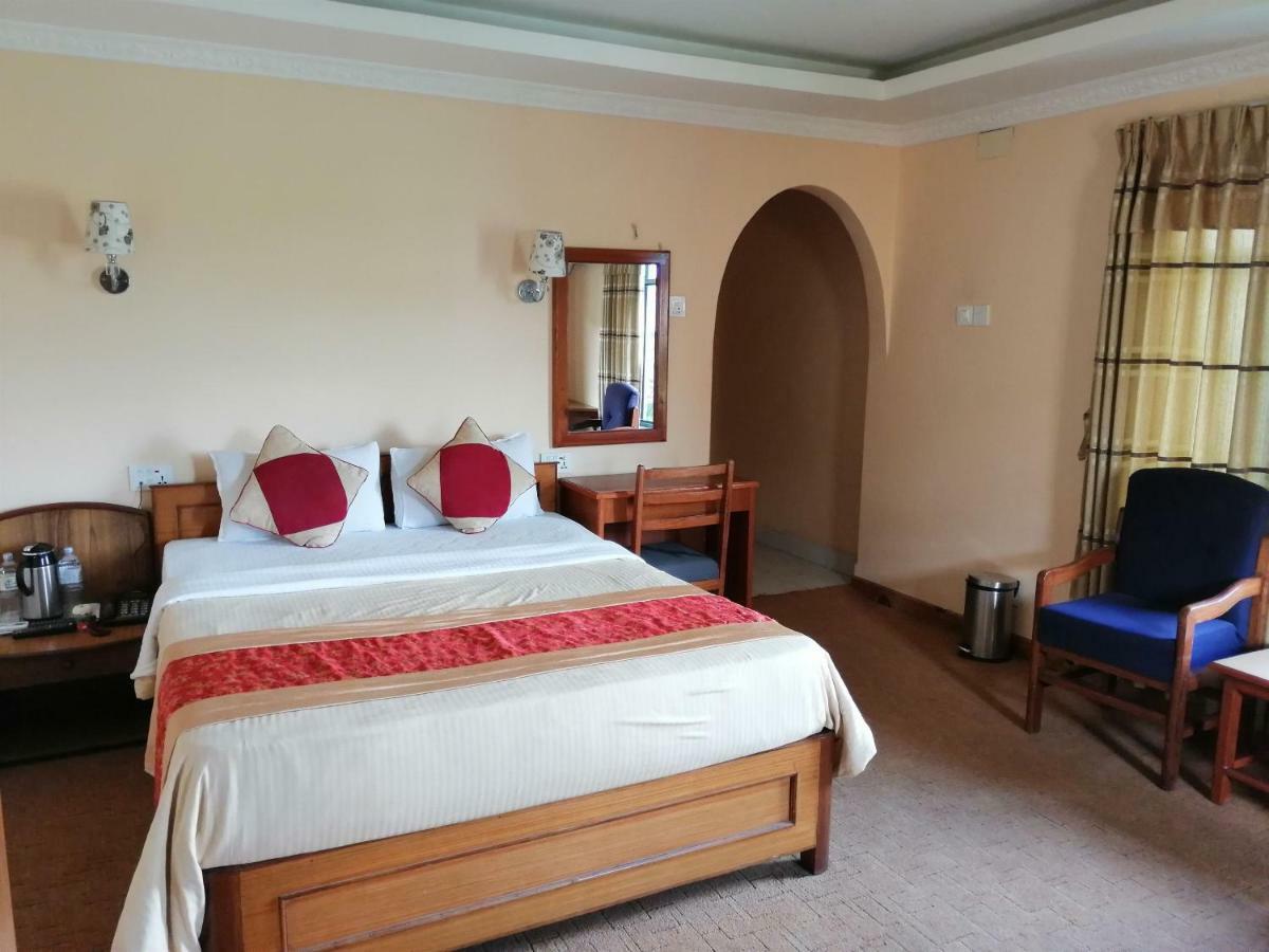 Hotel Wildlife Camp Саураха Екстер'єр фото